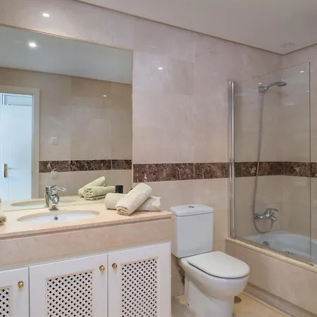 Seaview Flat Benahavis-marbella Apartament Estepona